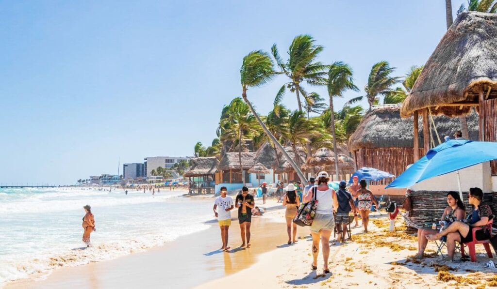 These 3 Playa del Carmen Beaches Stand Out for Low Sargassum Levels Ahead of Easter
