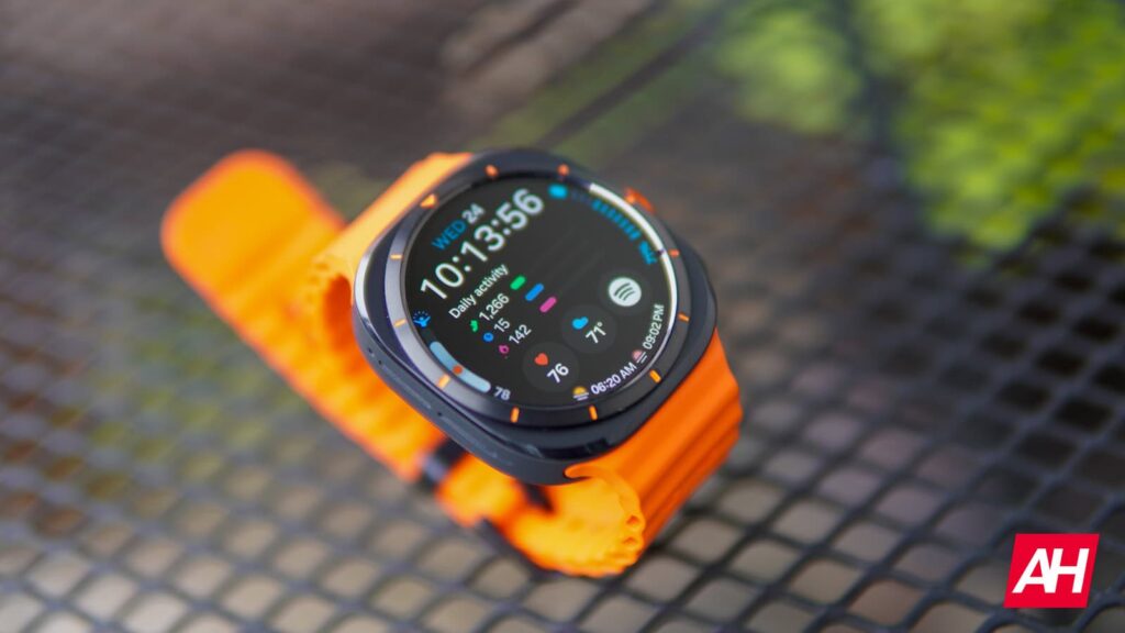 One UI 8 Watch could offer half-size tiles for key Galaxy Watch apps