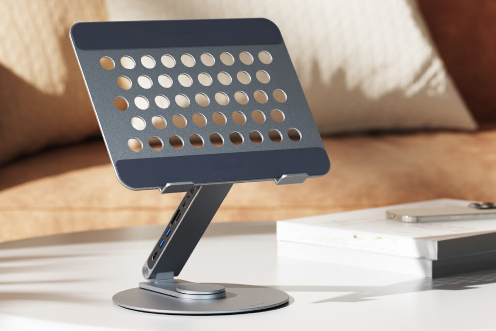 Upgrade your desk to Starfleet status with this $95 USB-C hub