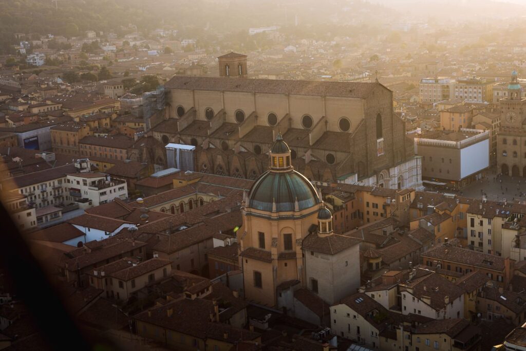 What To Do In Bologna On Your First Visit (+ Map & Tips)
