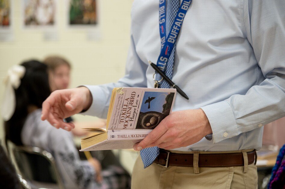 Shakespeare, Other Classics Still Dominate High School English Shakespeare, Other Classics Still Dominate High School English