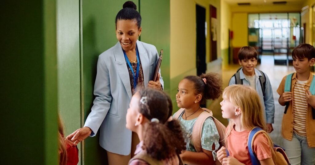 9+ Effective Classroom Management Strategies for New Teachers