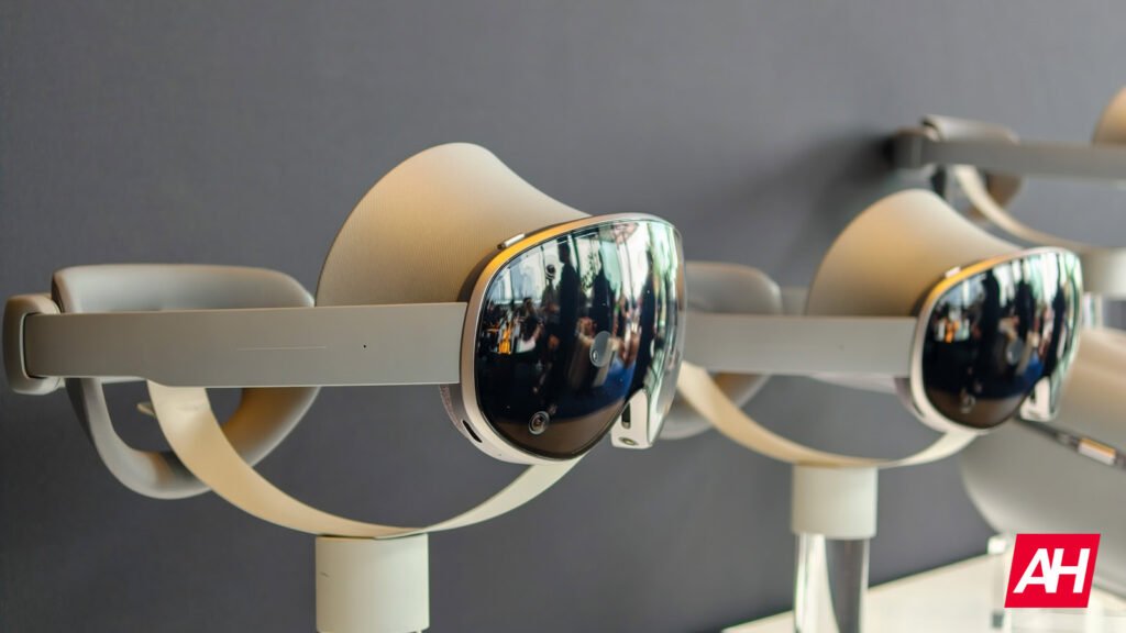 Samsung Galaxy XR: Ultimate Buyer's Guide