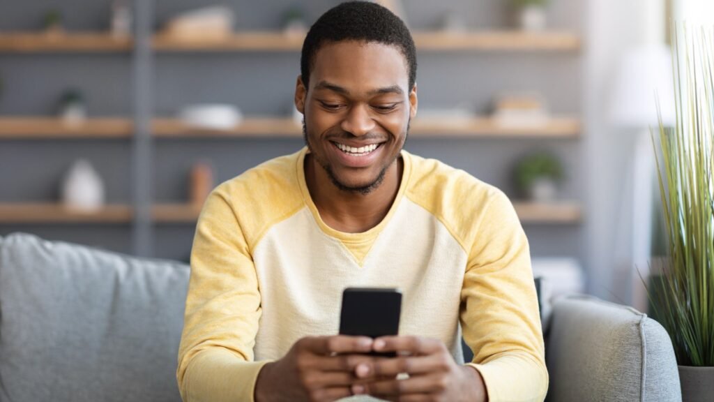 3 things to do now for a strong and engaging dating profile