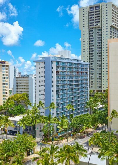 COURTYARD BY MARRIOTT WAIKIKI BEACH UNVEILS MULTI‑MILLION‑DOLLAR TRANSFORMATION | News COURTYARD BY MARRIOTT WAIKIKI BEACH UNVEILS MULTI‑MILLION‑DOLLAR TRANSFORMATION | News
